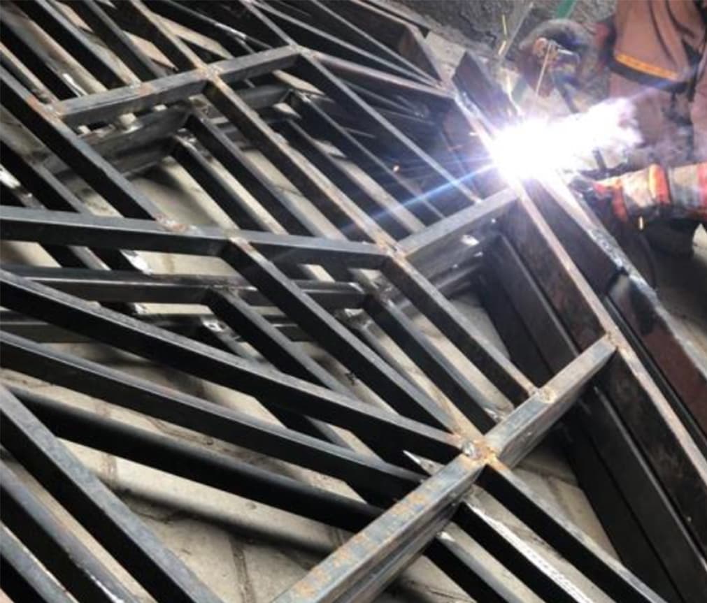 Réalisation des portes, fenêtres, garde-corps et antivols métalliques à Kinshasa